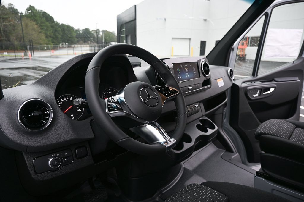 Used 2026 Mercedes-Benz Sprinter 3500 image 6