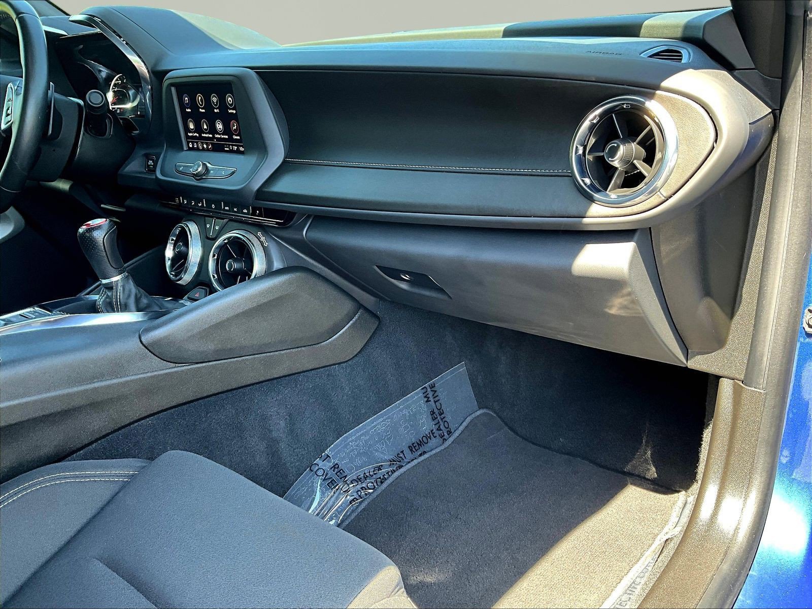 Used 2022 Chevrolet Camaro LT RWD image 25