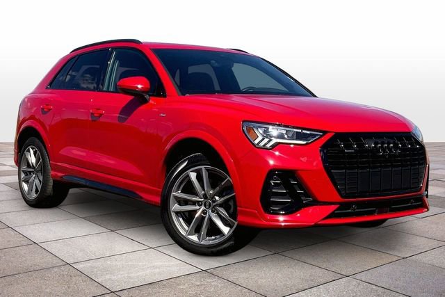 Used 2023 Audi Q3 2.0T Premium Plus w/ Premium Plus Package image 2