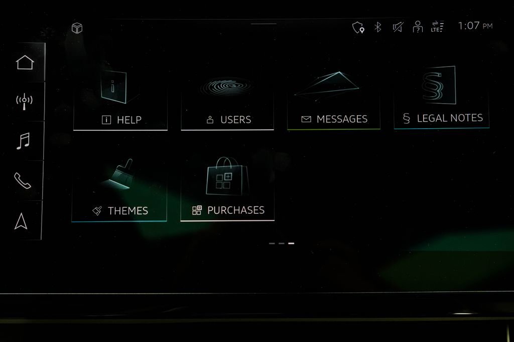 Used 2024 Audi Q8 e-tron Premium Plus w/ Premium Plus Package AWD/4WD image 31