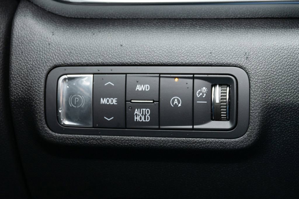 Used 2025 GMC Terrain Elevation AWD/4WD image 22