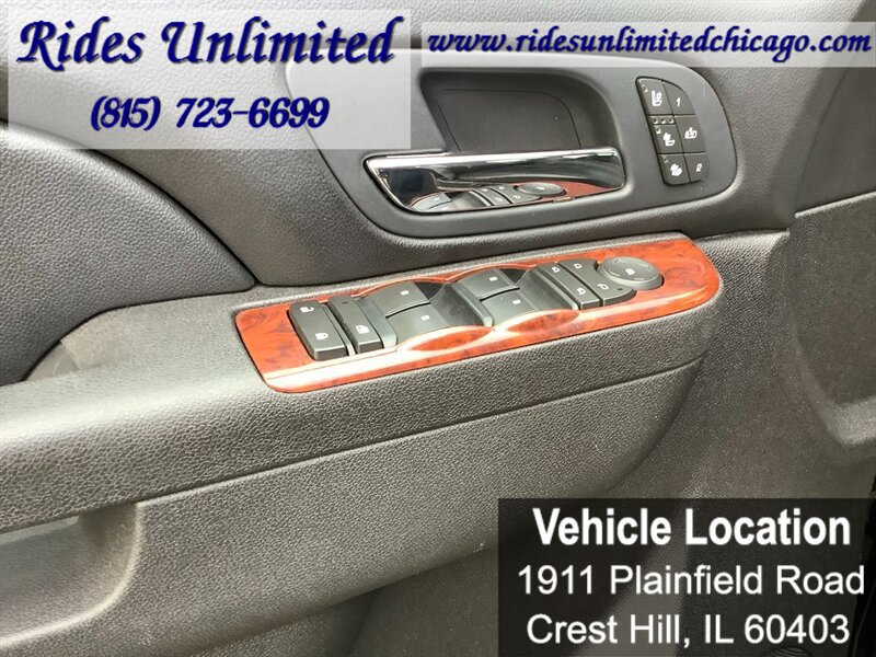 Used 2011 Chevrolet Tahoe LTZ AWD/4WD image 16