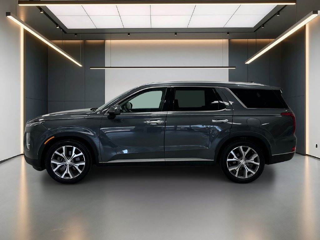 Used 2021 Hyundai Palisade SEL w/ Premium Package FWD image 2