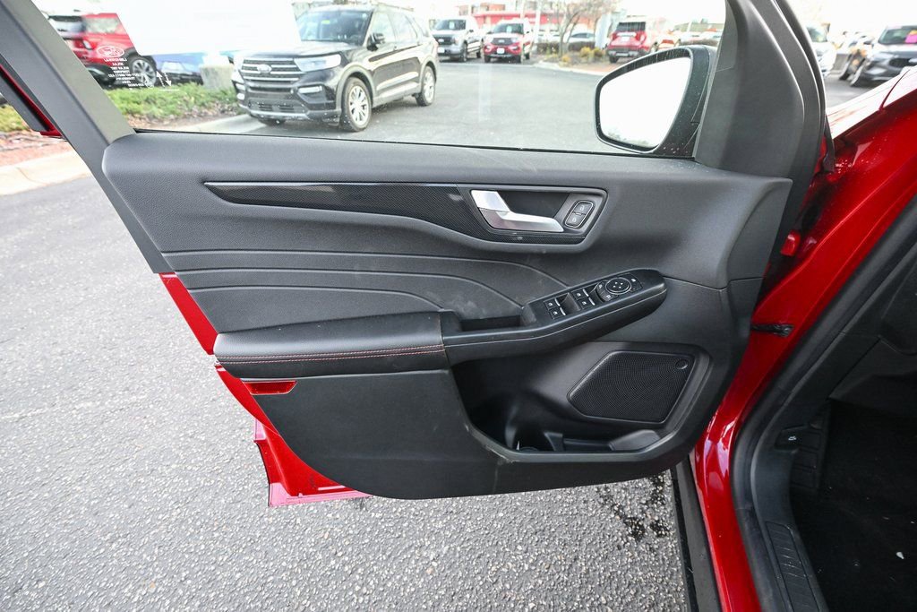 New 2026 Ford Escape ST-Line w/ Cold Weather Package image 17