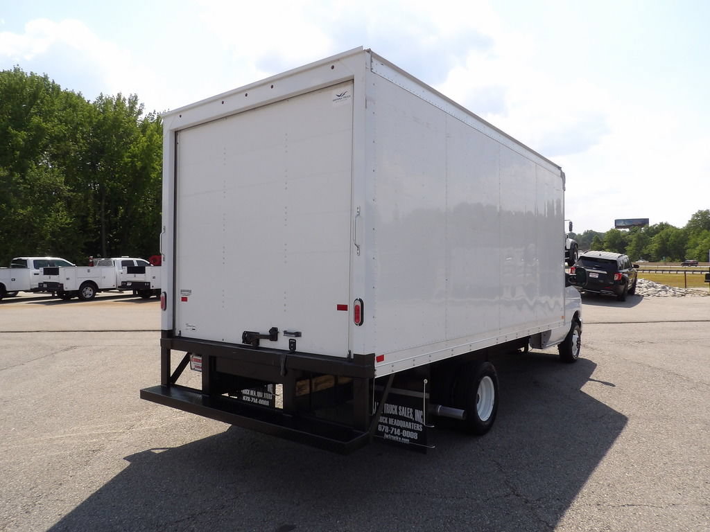 Used 2024 Ford E-450 and Econoline 450 Super Duty w/ Power Windows & Locks Group RWD image 7