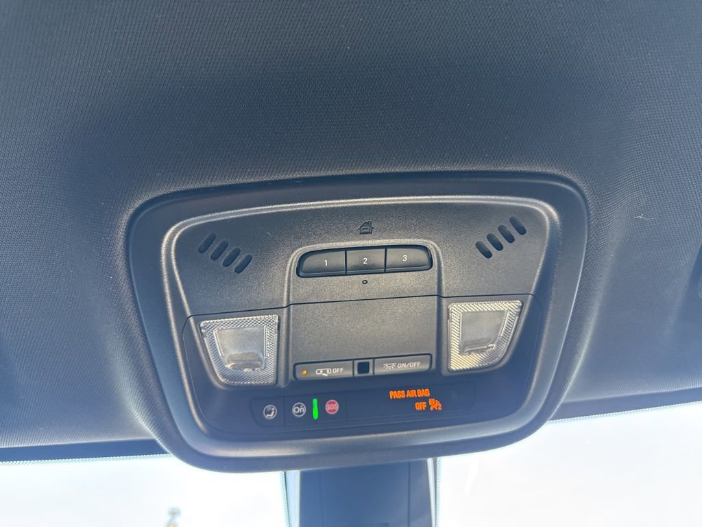 Certified 2023 Chevrolet Traverse LT w/ Midnight/Sport Edition image 50