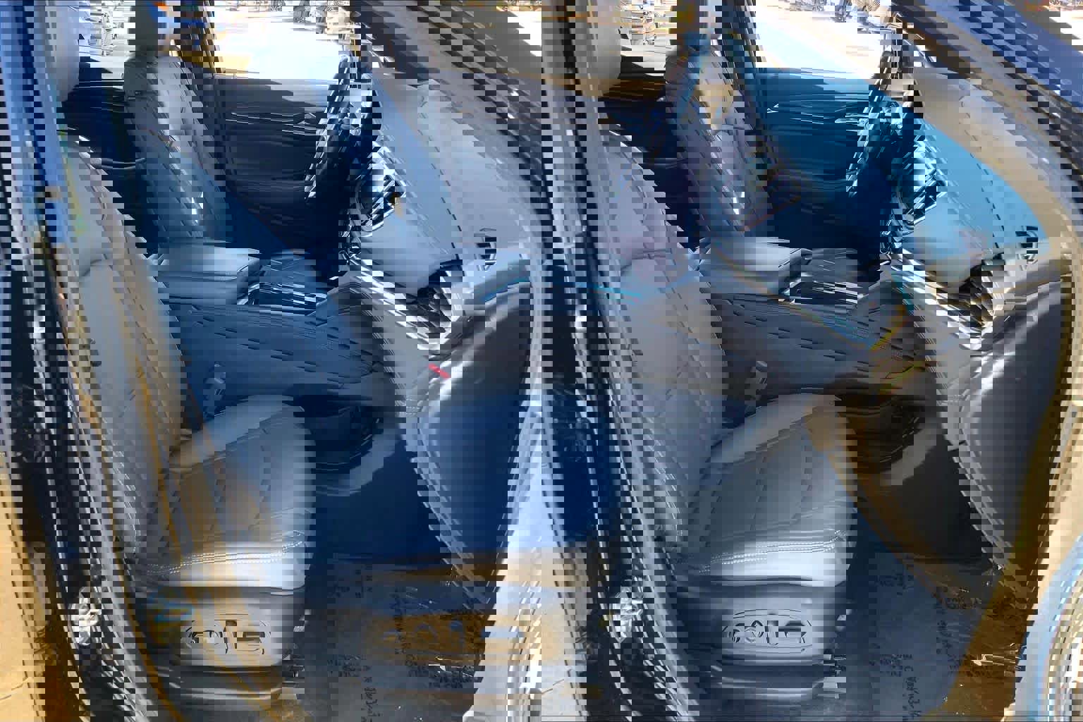 Used 2024 Buick Enclave Premium image 16