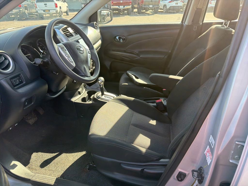 Used 2018 Nissan Versa SV image 11