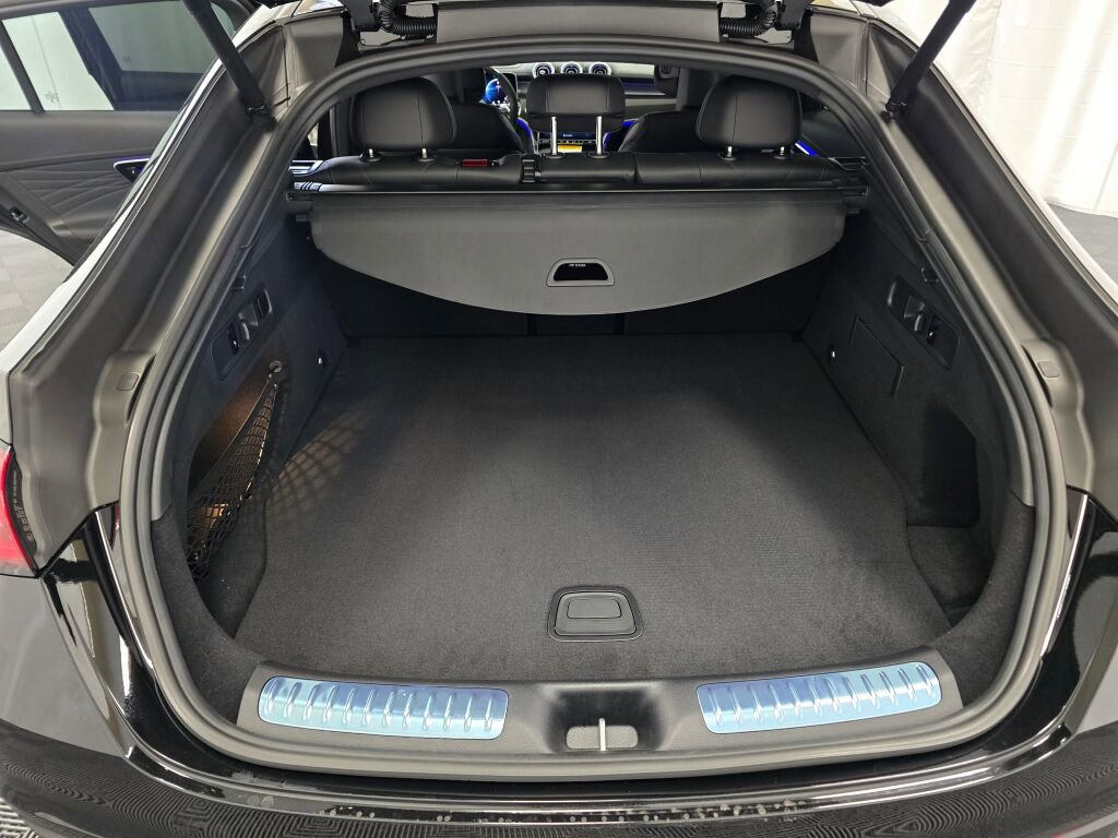 New 2025 Mercedes-Benz GLC 63 AMG S image 10