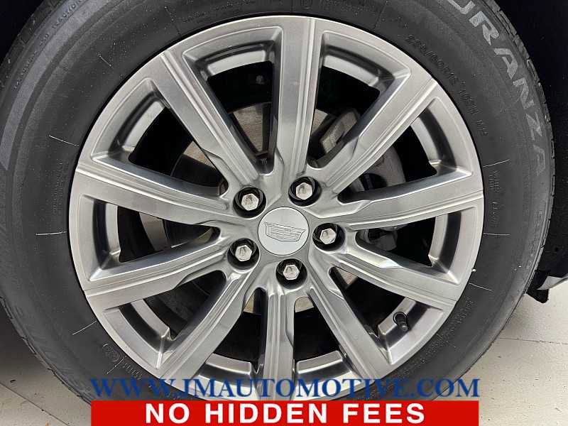 Used 2023 Cadillac XT4 Premium Luxury image 9