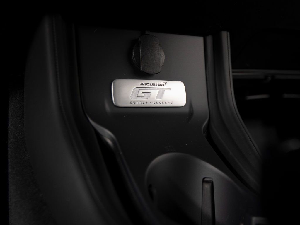 Used 2020 McLaren GT image 17