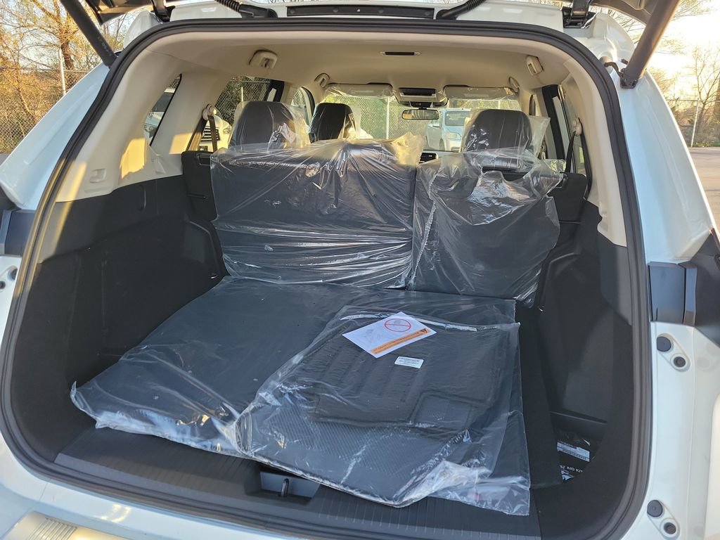 New 2026 Nissan Rogue SV AWD/4WD image 8