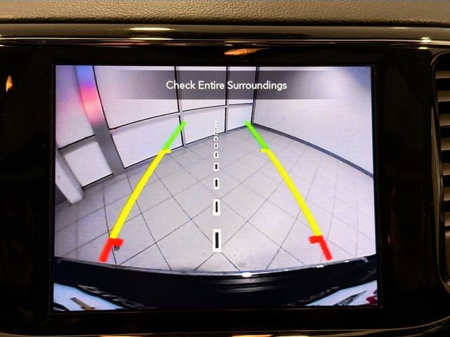 Used 2022 Jeep Grand Cherokee Limited w/ Trailer Tow Group IV image 13