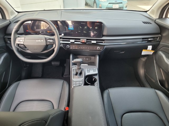 New 2026 Kia Sportage EX w/ EX Panorama Roof Package FWD image 8