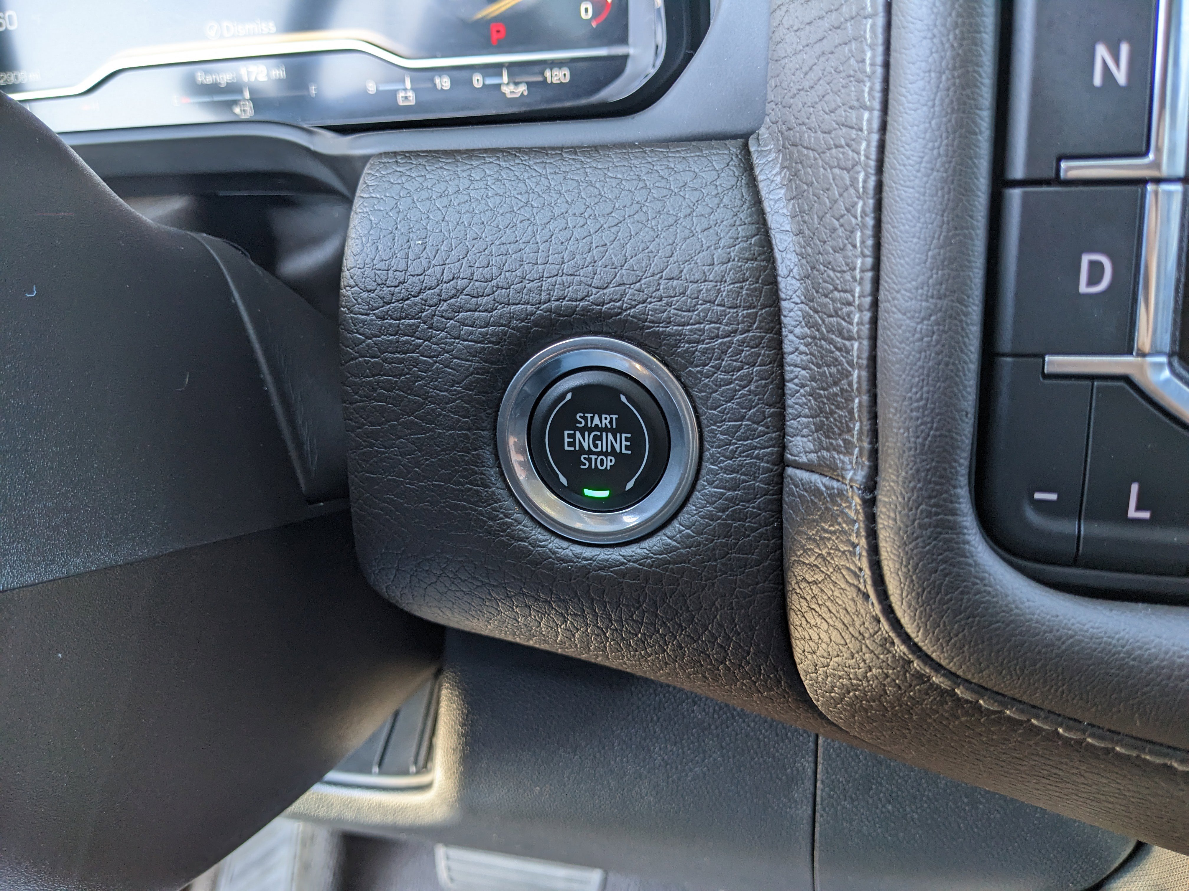 Used 2022 GMC Yukon XL Denali image 33