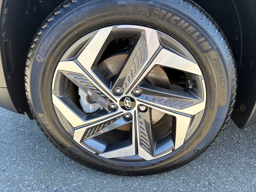 Certified 2024 Hyundai Tucson Limited AWD/4WD image 27
