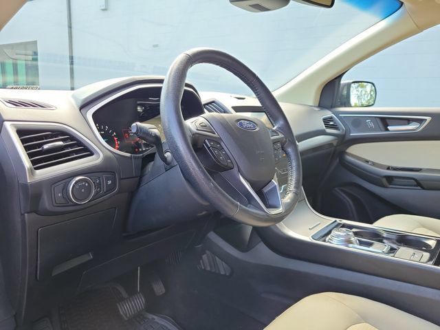 Used 2019 Ford Edge SEL AWD/4WD image 7