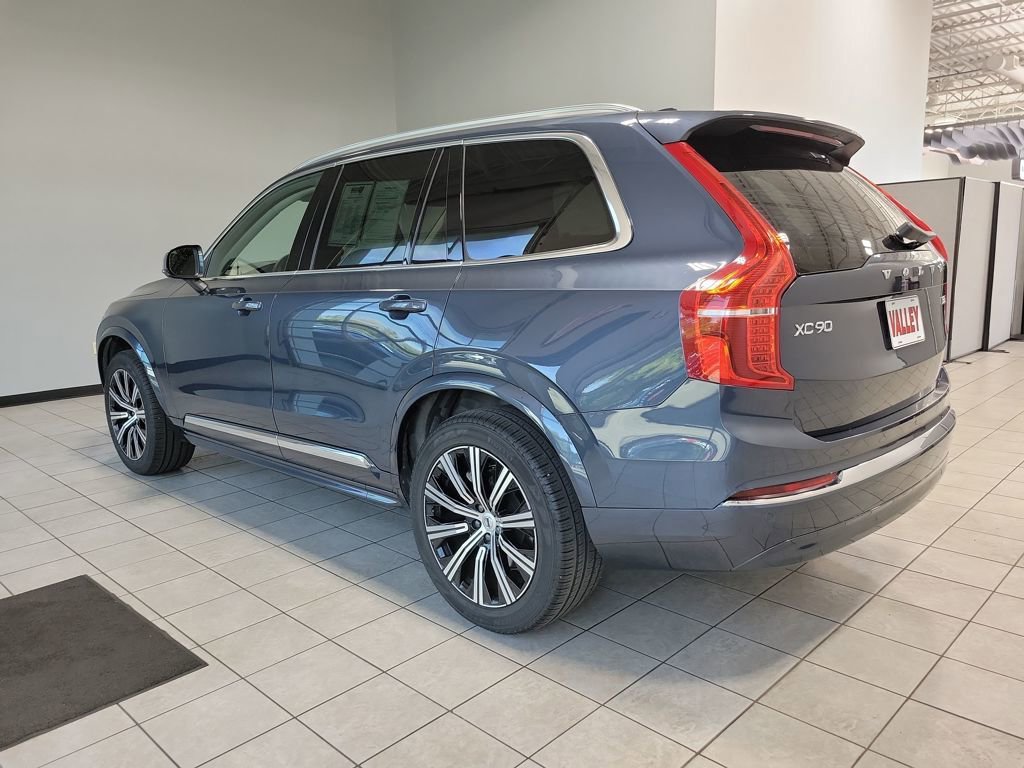 Used 2025 Volvo XC90 B5 Core image 24
