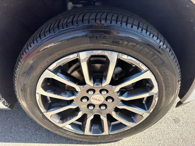 Used 2020 GMC Acadia Denali w/ LPO, Floor Liner Package image 12