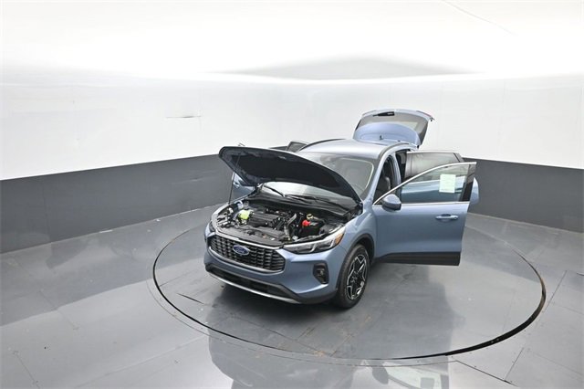 New 2026 Ford Escape Platinum w/ Premium Technology Package image 36