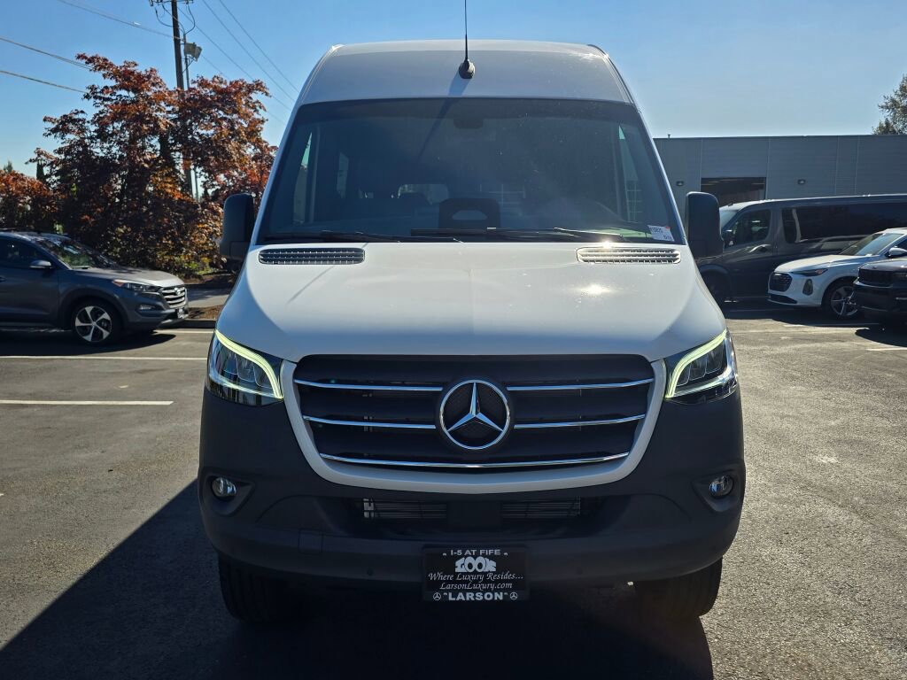New 2025 Mercedes-Benz Sprinter 2500 image 9