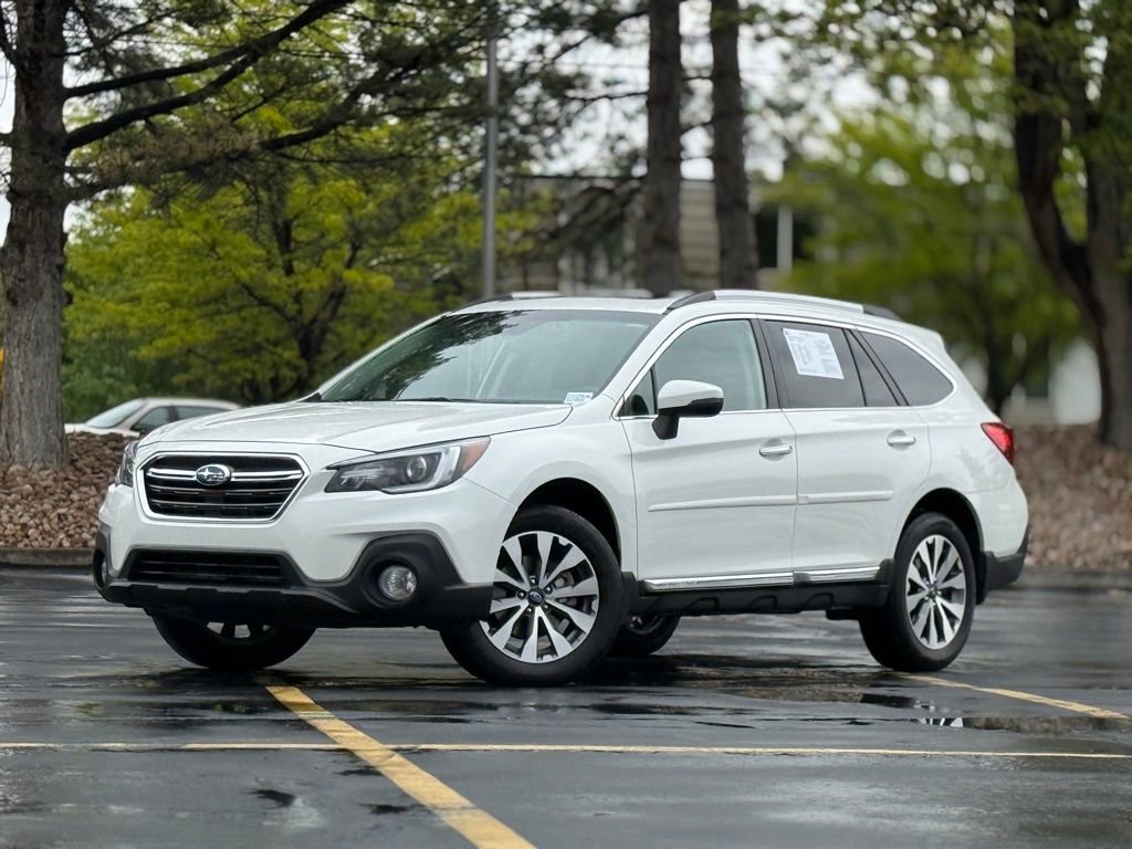 Used 2018 Subaru Outback 3.6R Touring AWD/4WD image 1