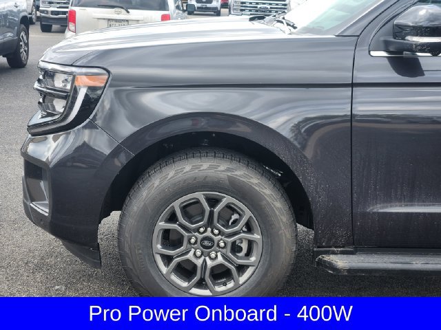 New 2026 Ford Expedition Active RWD image 9