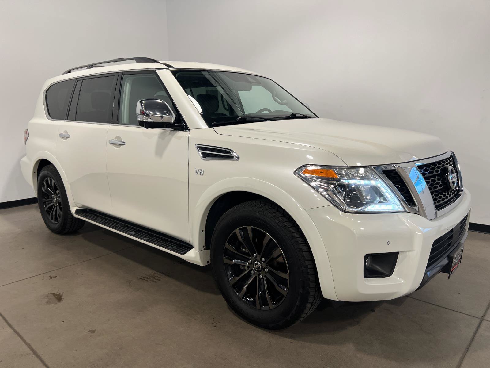 Used 2020 Nissan Armada Platinum w/ Interior Lighting Package AWD/4WD image 1