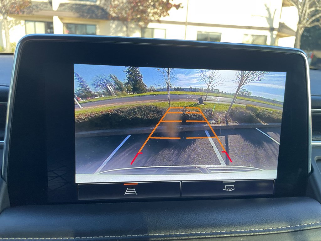 Used 2023 GMC Yukon SLT image 30