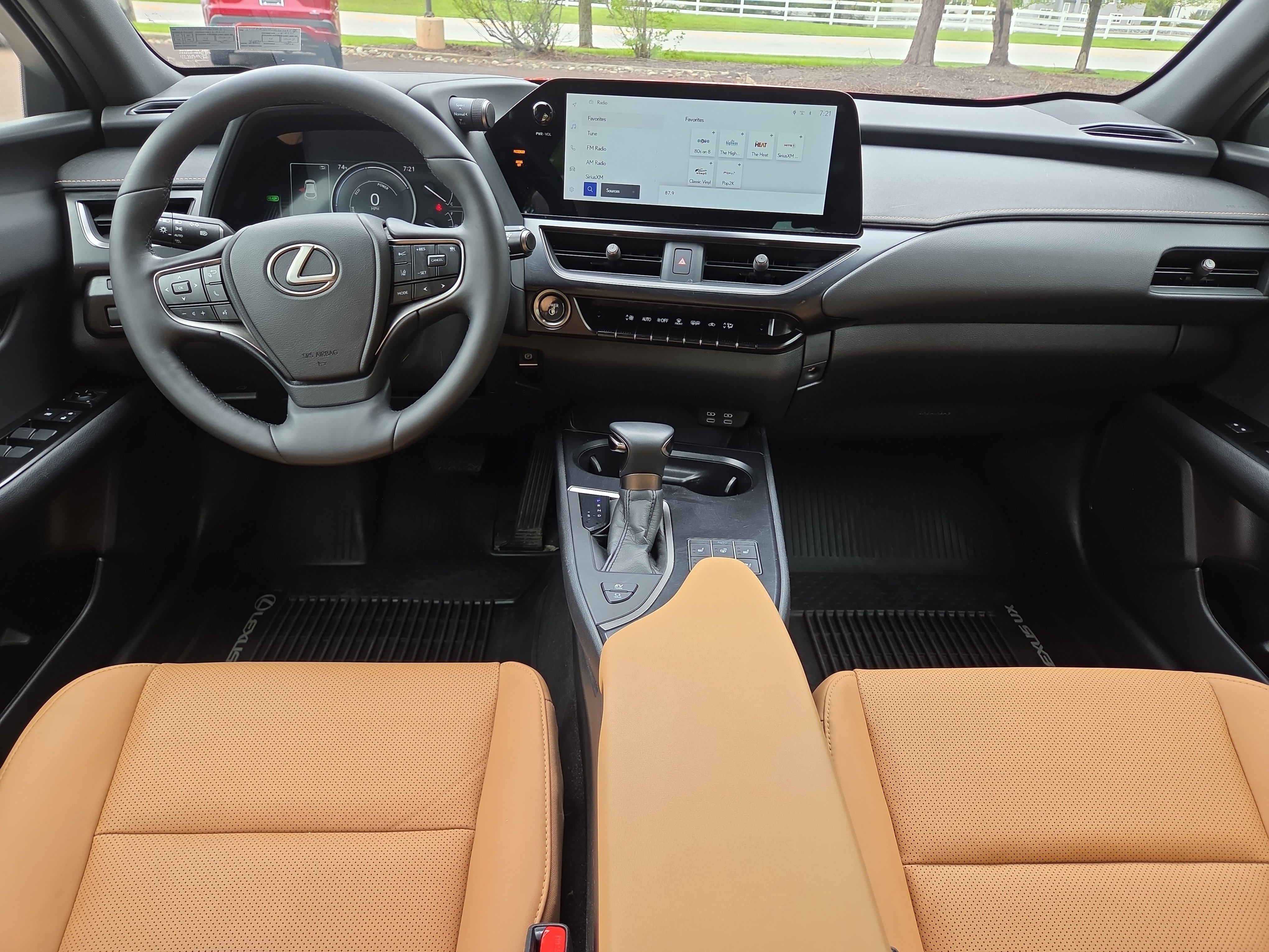 Used 2024 Lexus UX 250h AWD w/ Premium Package image 19