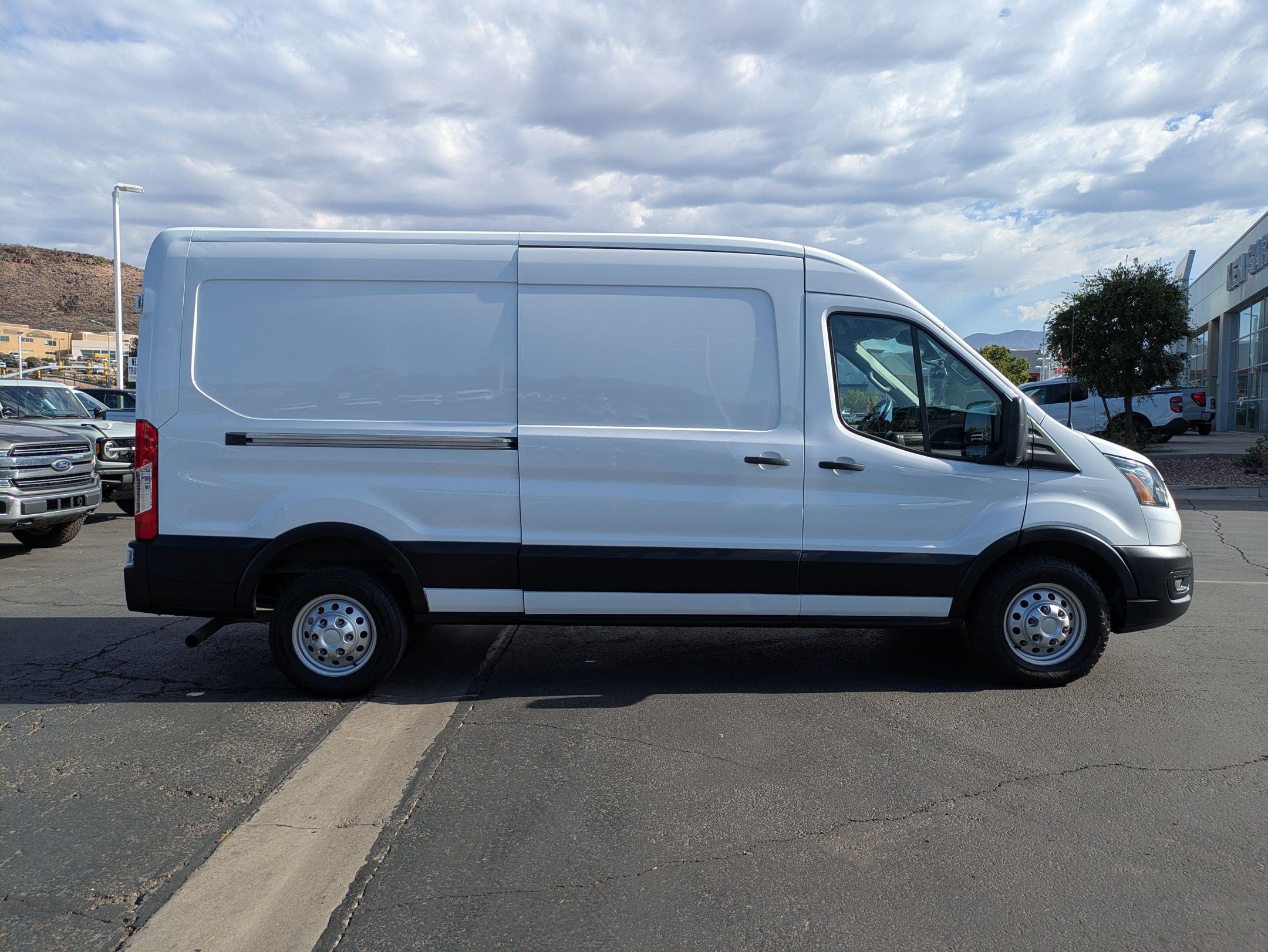 Used 2023 Ford Transit 250 Medium Roof AWD w/ Load Area Protection Package image 3
