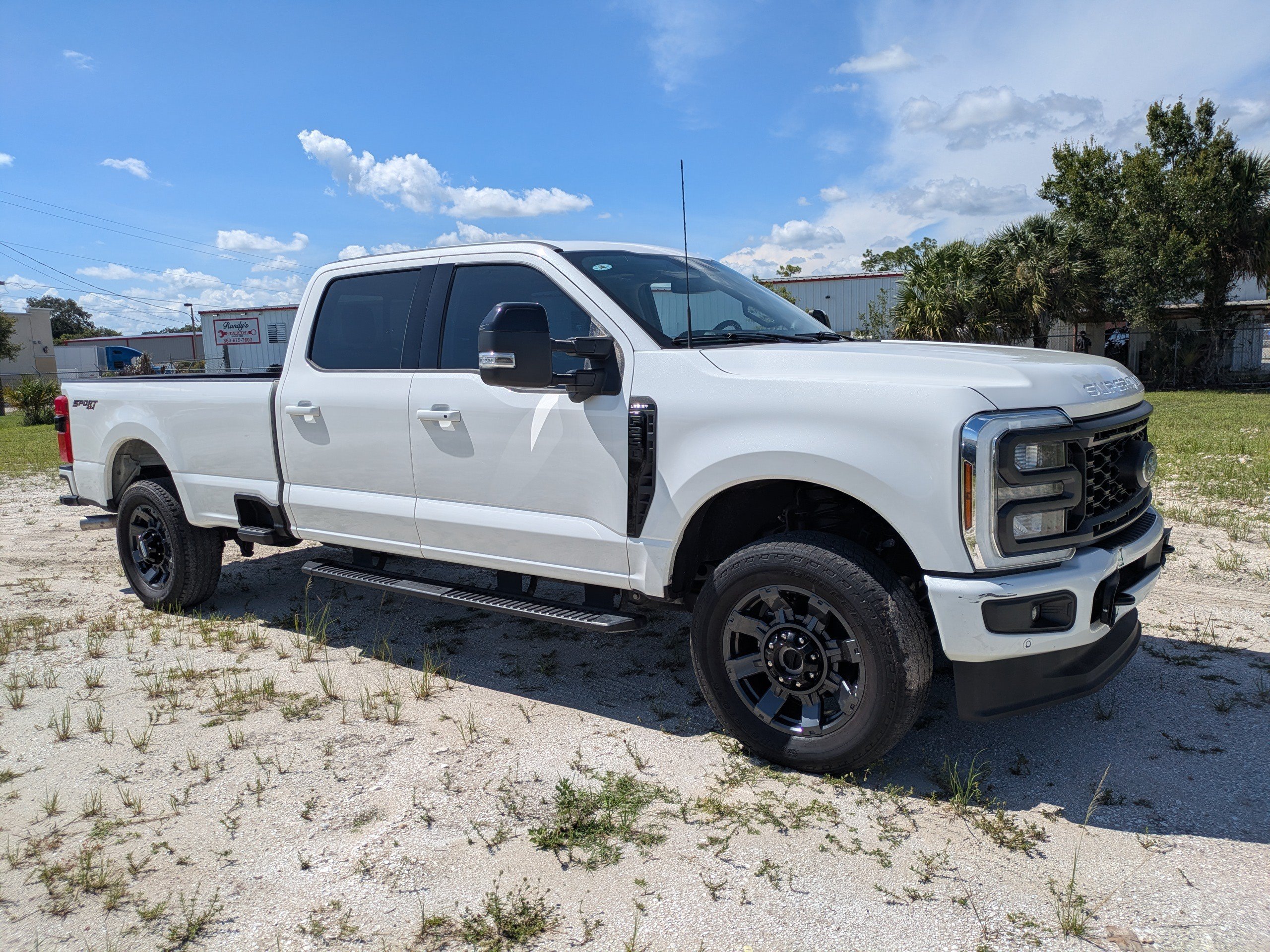 Used 2024 Ford F250 Lariat w/ Lariat Ultimate Package AWD/4WD video 2