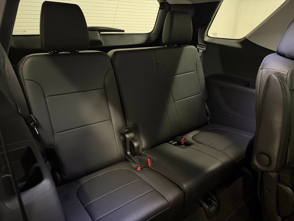 Used 2019 Chevrolet Traverse Premier w/ Redline Edition image 32