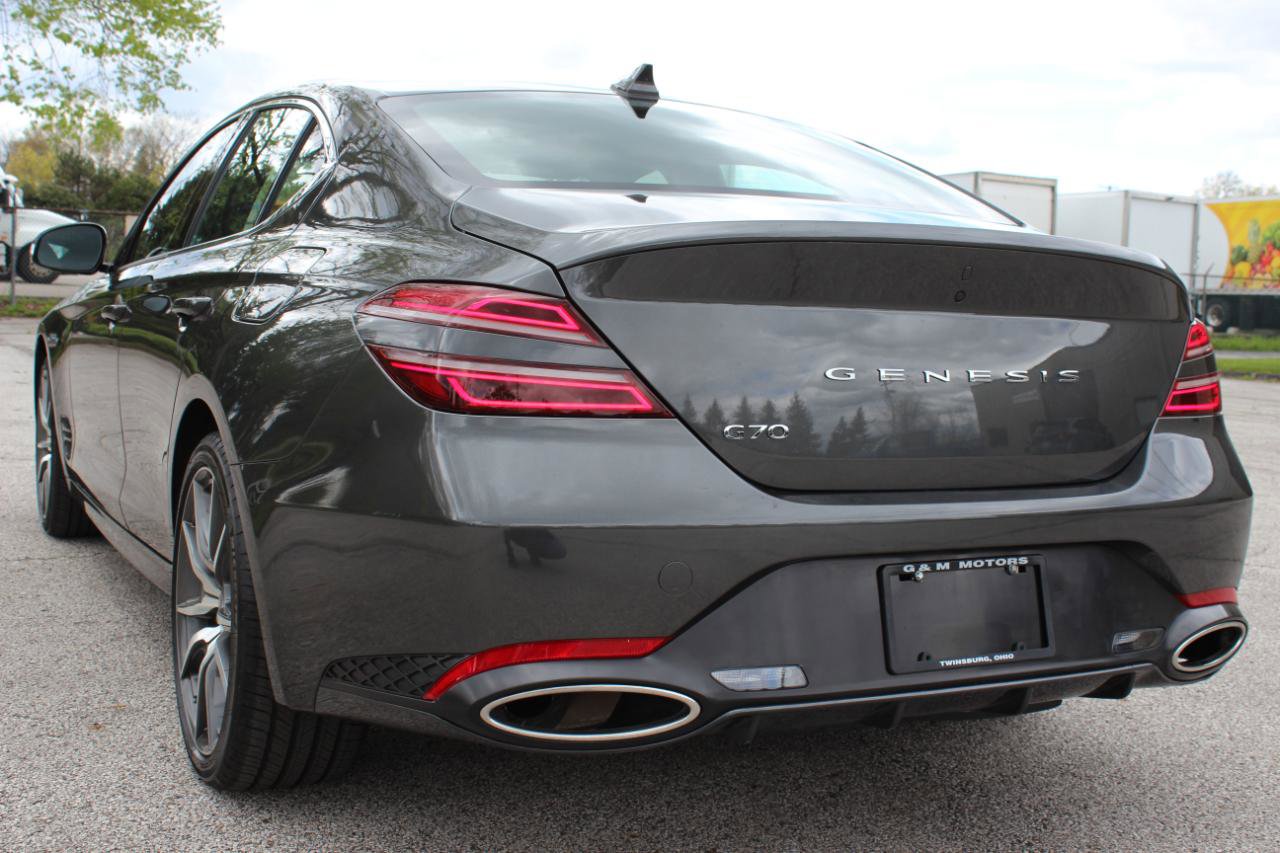 Used 2025 Genesis G70 2.5T RWD image 9
