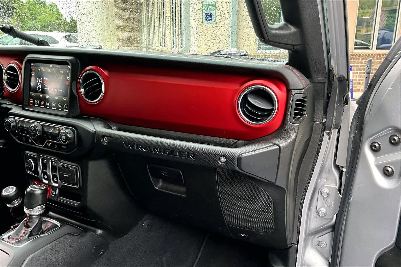 Used 2019 Jeep Wrangler Rubicon AWD/4WD image 16