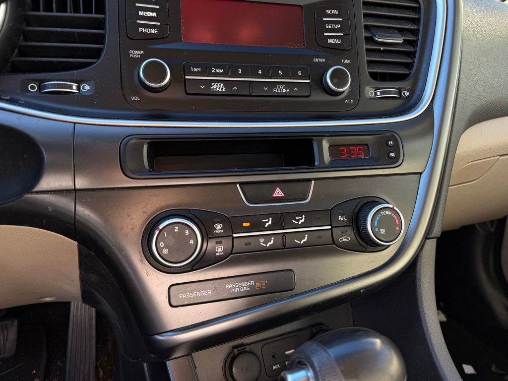 Used 2015 Kia Optima LX image 9