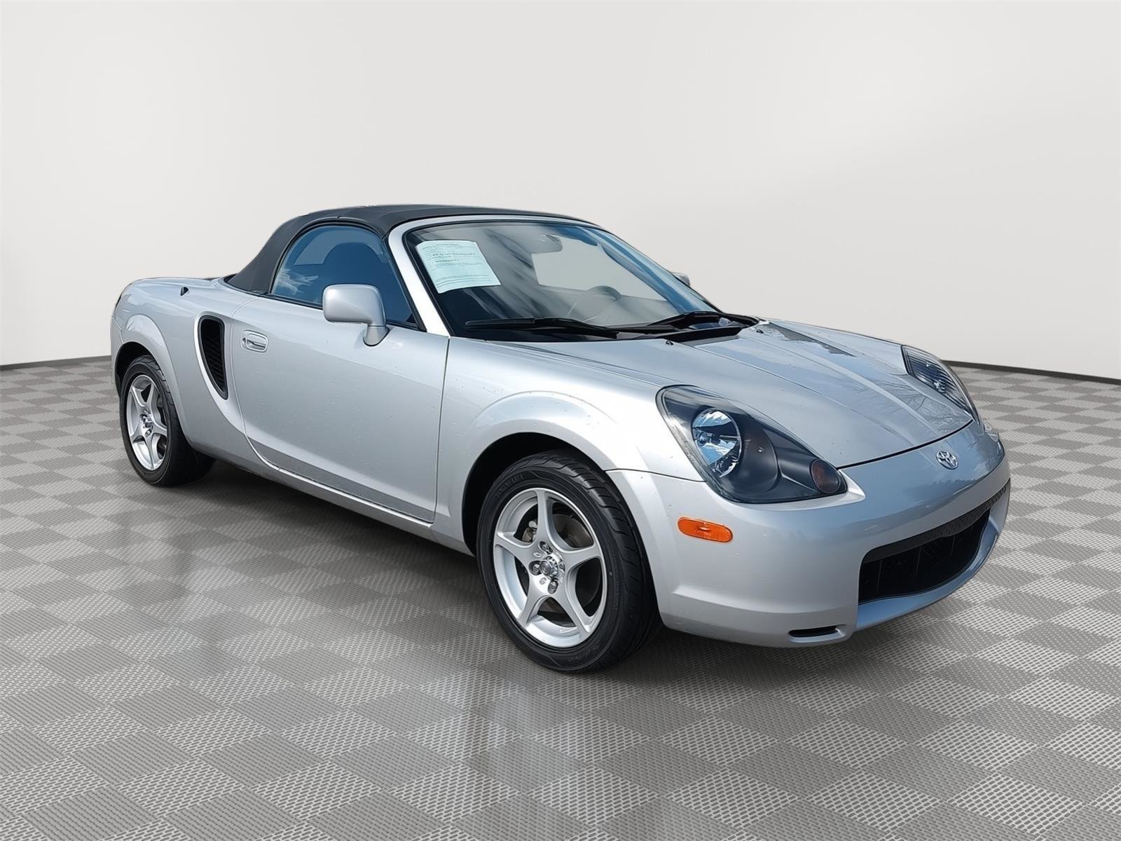 Used 2002 Toyota MR2 RWD image 4