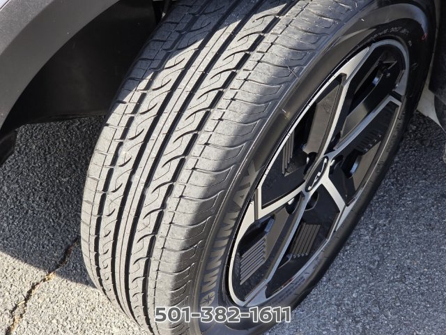 Used 2025 Kia Niro LX FWD image 19
