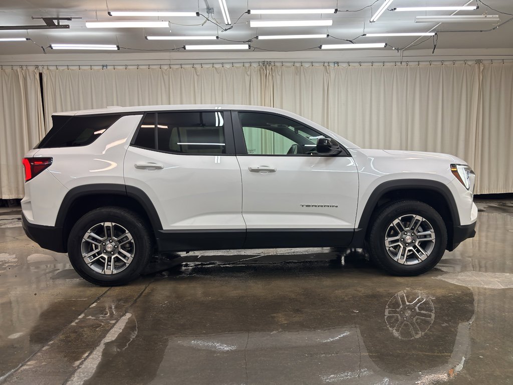 Used 2025 GMC Terrain Elevation image 5