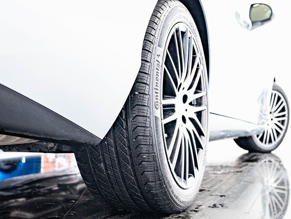 Certified 2025 Mercedes-Benz C 300 4MATIC Sedan image 40