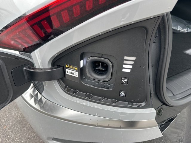 New 2025 Kia EV6 Wind image 19