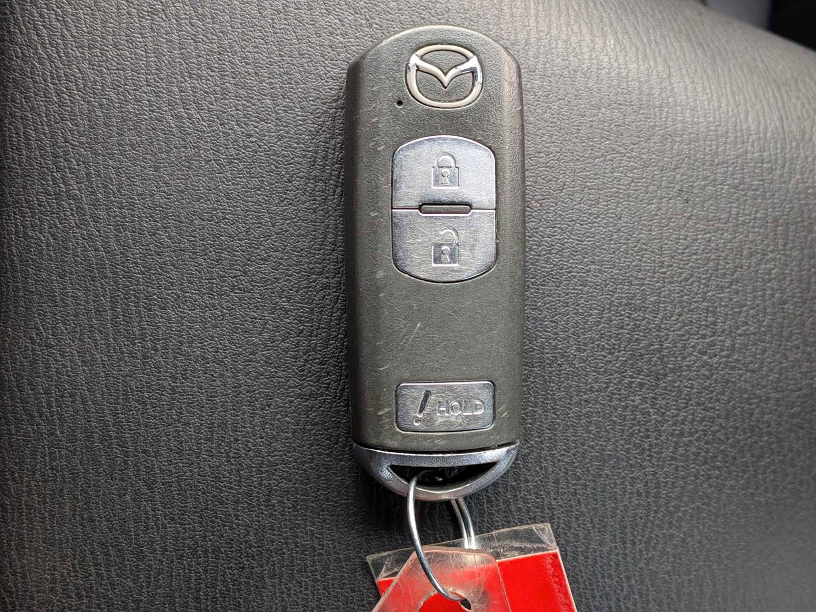 Used 2016 MAZDA MAZDA3 i Touring w/ Popular Equipment Package image 32