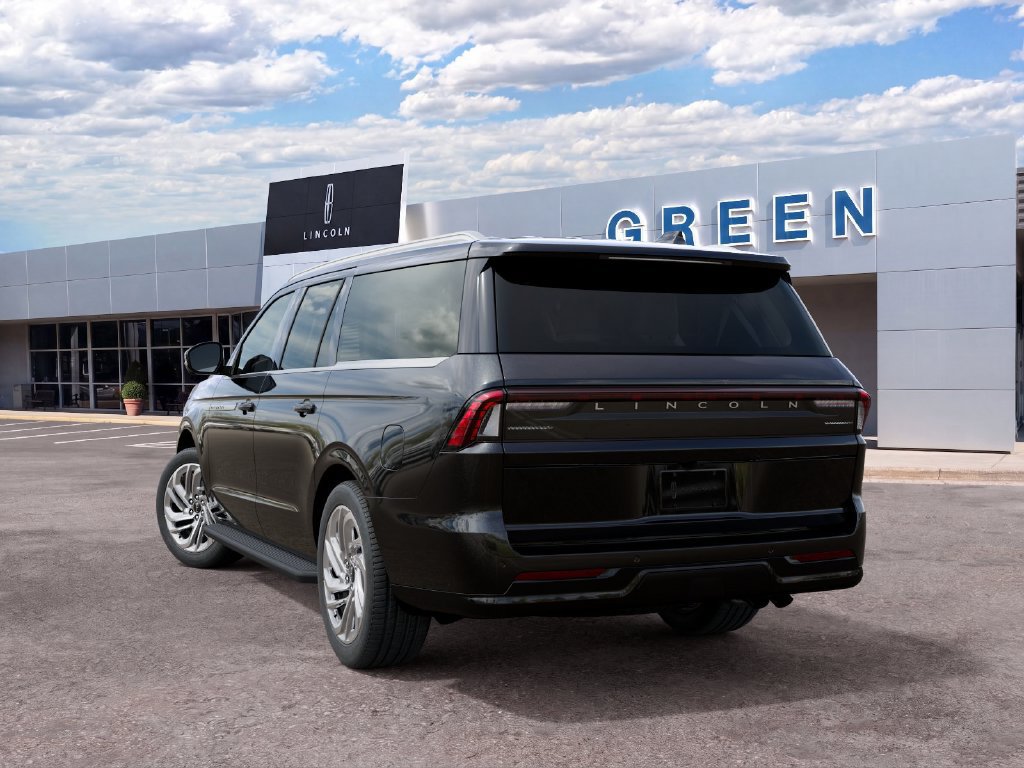 New 2027 Lincoln Navigator L Premier AWD/4WD image 9