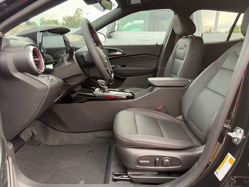 New 2026 Chevrolet Trax RS w/ Driver Confidence Package FWD image 13