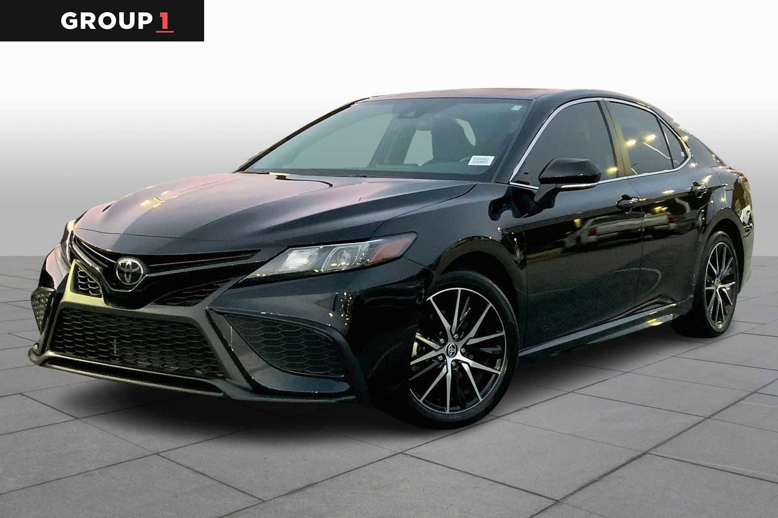 Used 2023 Toyota Camry SE
