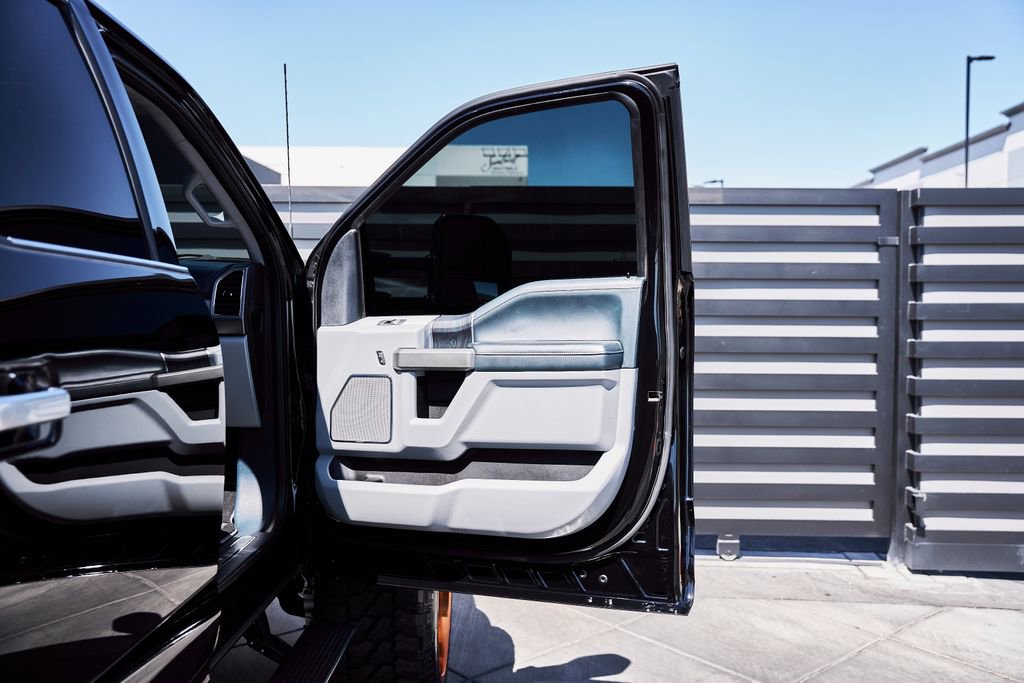 Used 2022 Ford F450 Limited w/ FX4 Off-Road Package AWD/4WD image 39
