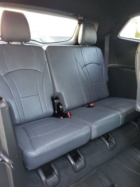 Used 2023 Buick Enclave Essence image 16