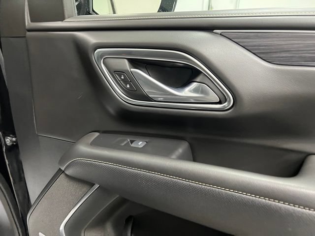 Used 2024 GMC Yukon SLT AWD/4WD image 57
