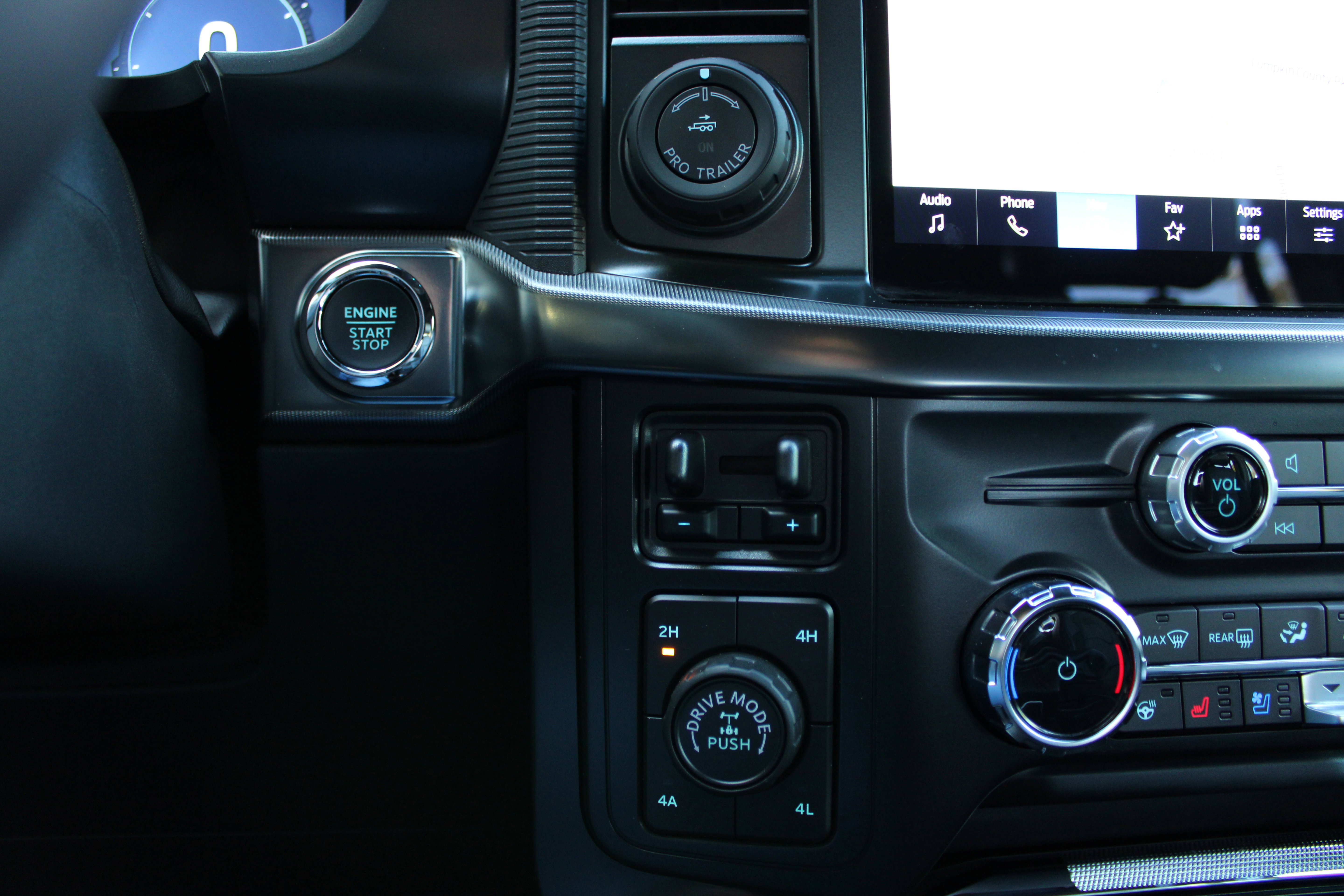 Used 2024 Ford F150 Raptor image 22