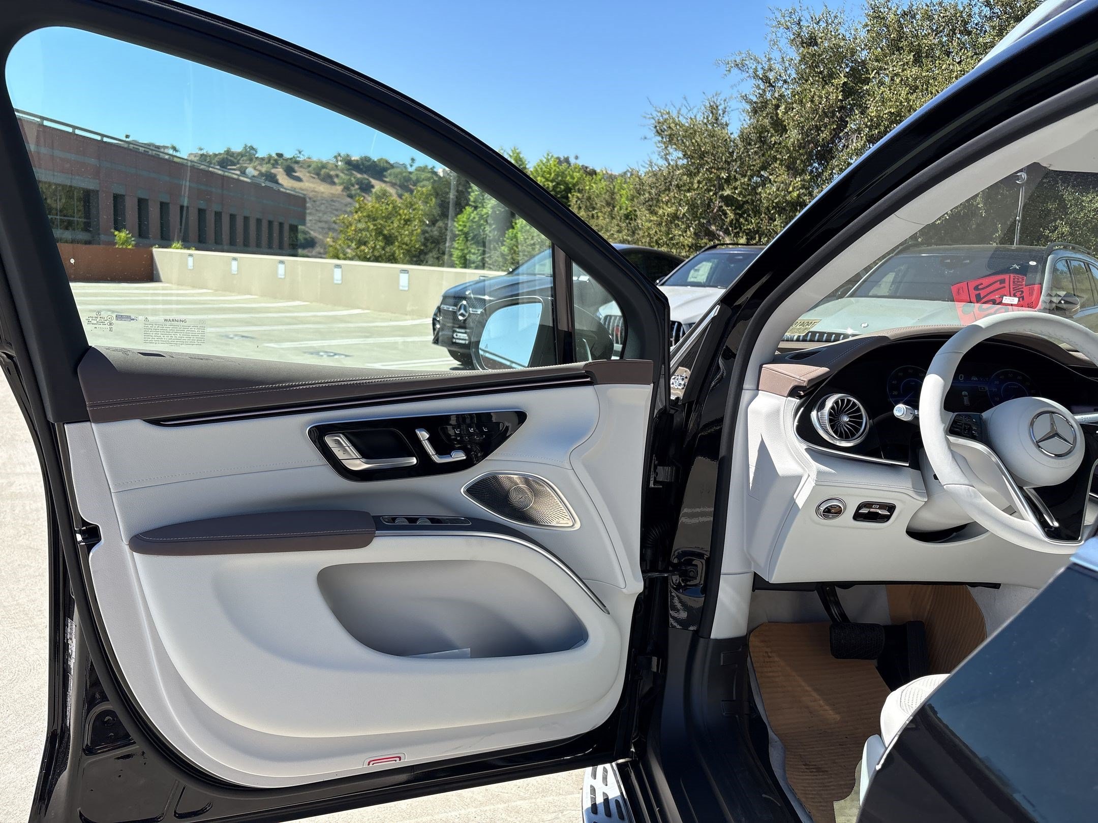 New 2026 Mercedes-Benz EQS 400 4MATIC SUV image 21